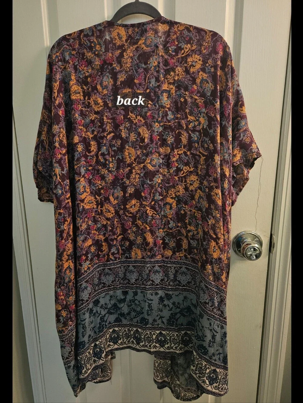 Angie Robe - Picture 5 of 7